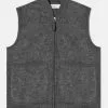 Universal Works Zip Waistcoat Charcoal -Vendite DONNA Universal Works Zip Waistcoat Charcoal 670x882 1